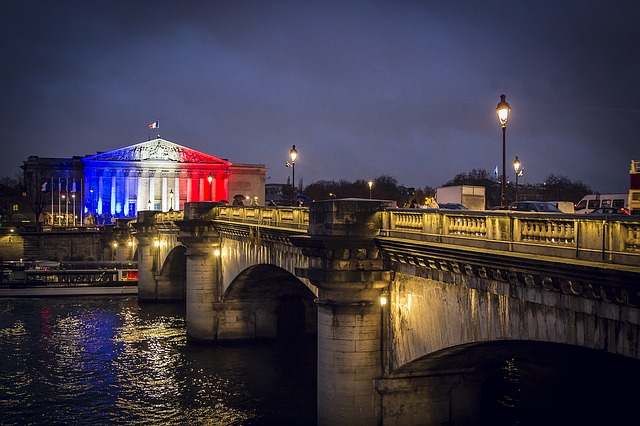 flybilletter par fly til paris. flybilletter par fly til paris.